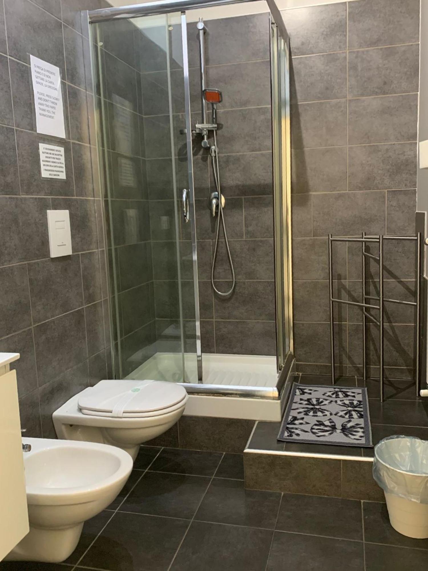 Double Room Private Bathroom