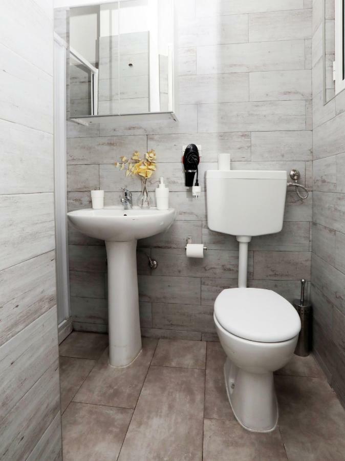 Chambre Triple avec Salle de Bains Privative