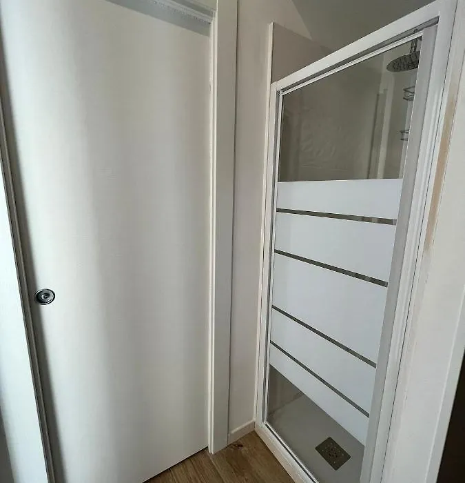 Aura b&b-1