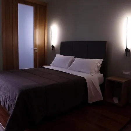 Manhattan Room & Suite-2